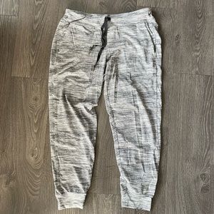 Ready to rulu jogger